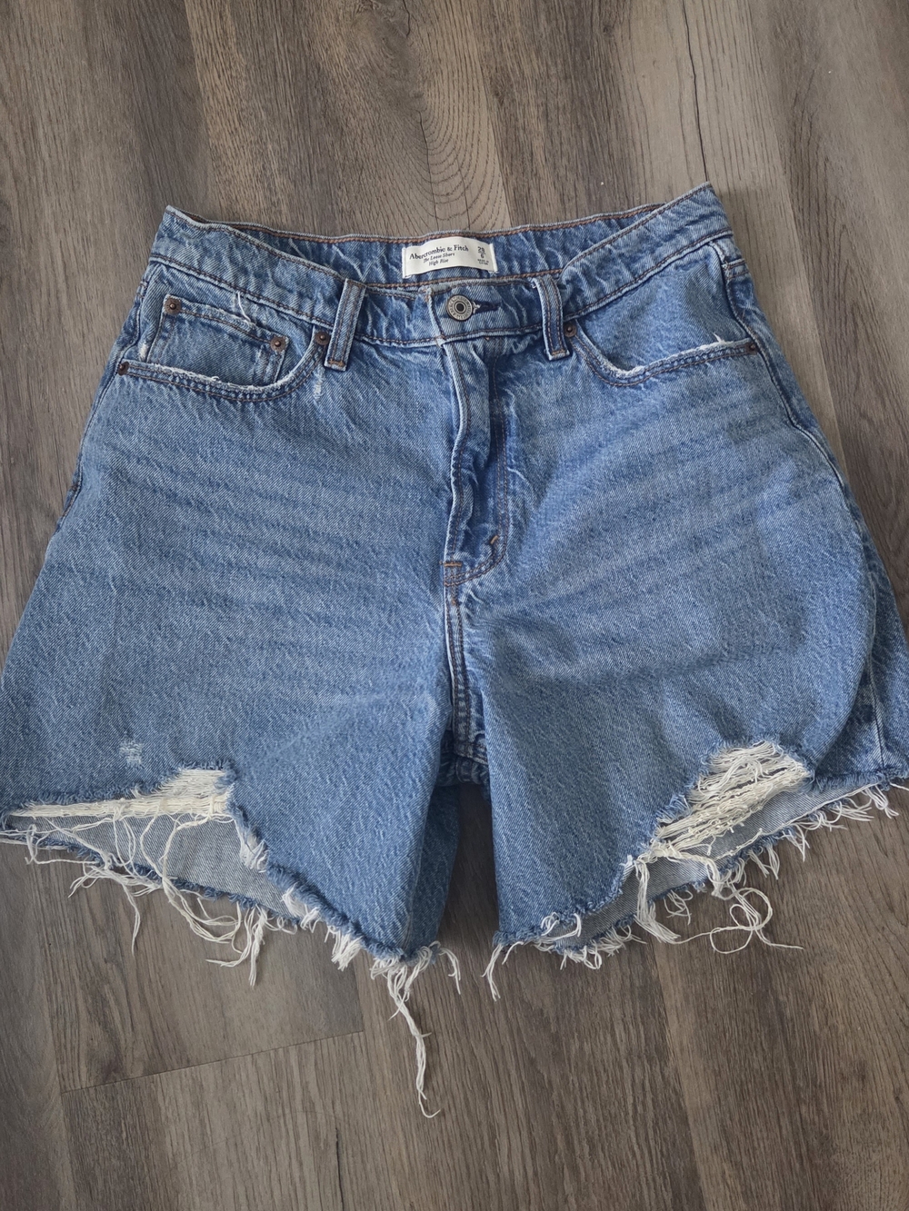 Abercrombie & Fitch The Loose High Rise Distressed Jean Shorts Sz 28 / 6